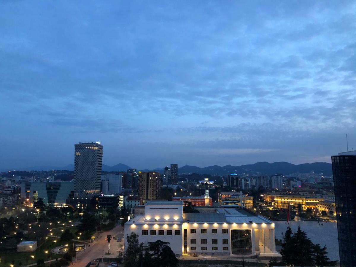 Skanderbeg Square Center Apartments Tirana Room photo