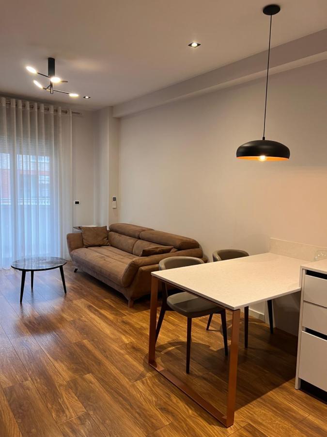Skanderbeg Square Center Apartments Tirana Exterior photo