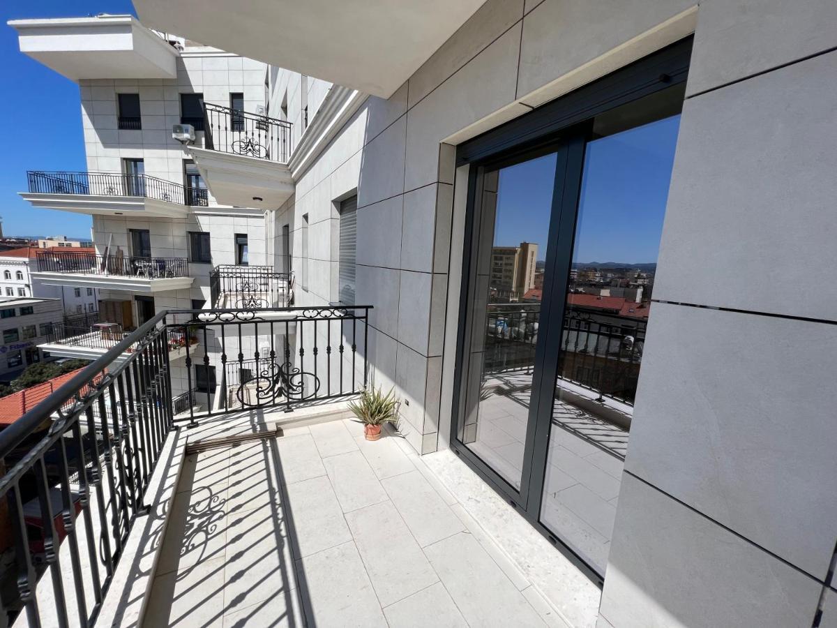 Skanderbeg Square Center Apartments Tirana Exterior photo