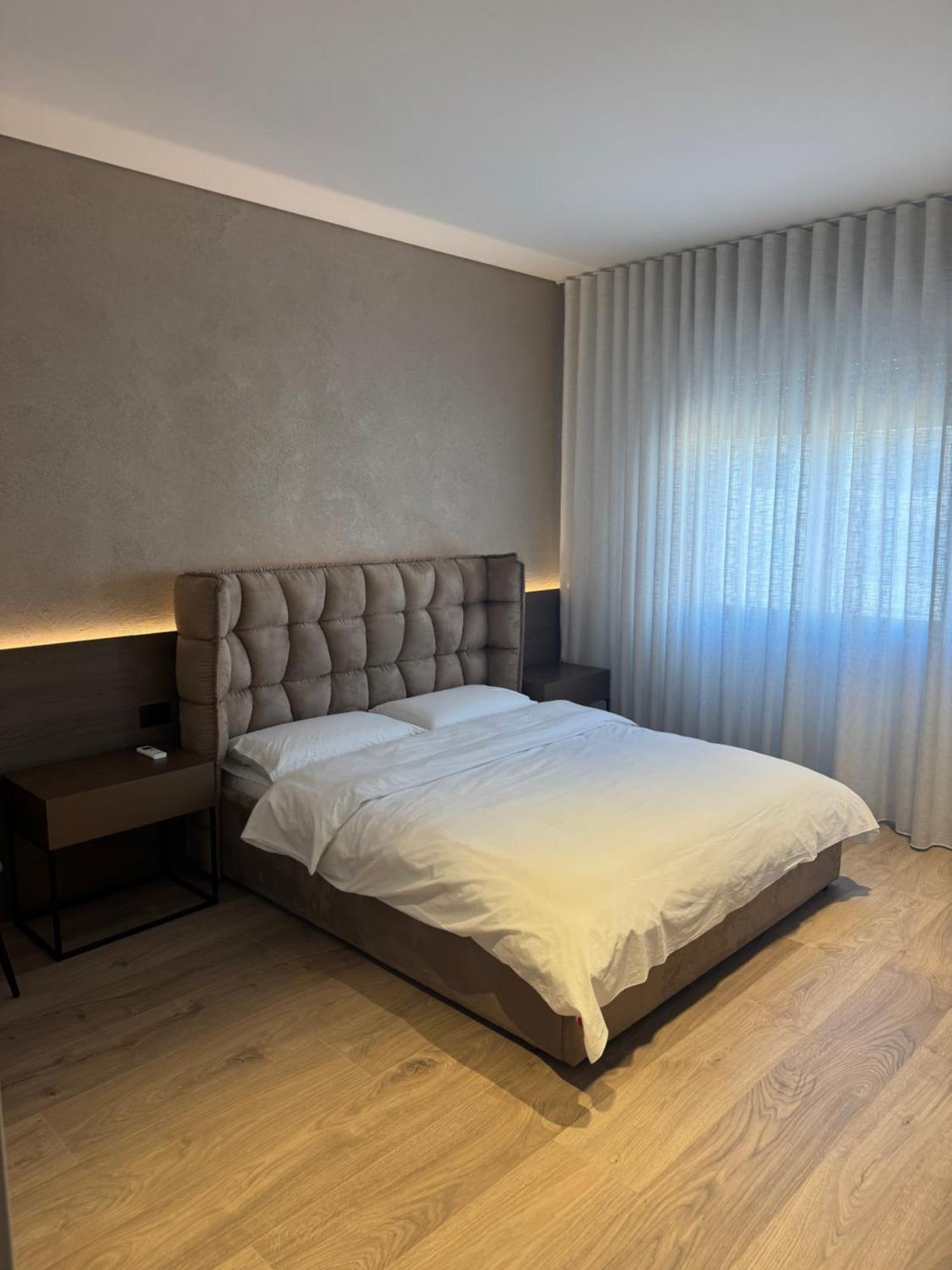 Skanderbeg Square Center Apartments Tirana Exterior photo